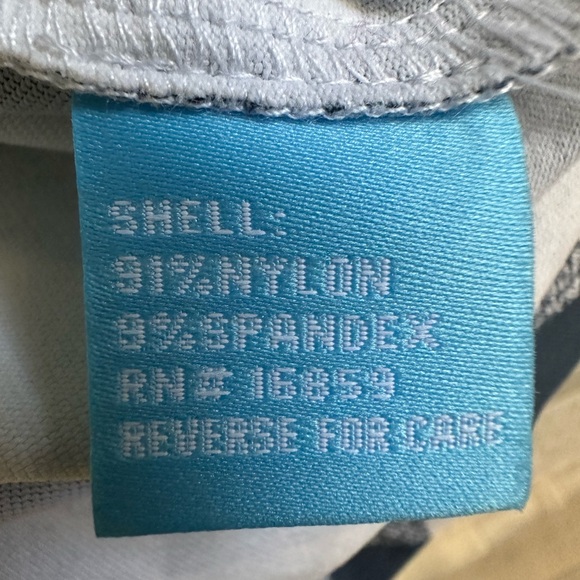 J. McLaughlin Women’s Navy Blue and White 3/4 Sleeve Button Down Top. Medium - Picture 6 of 9